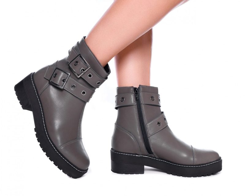 coturno feminino cinza