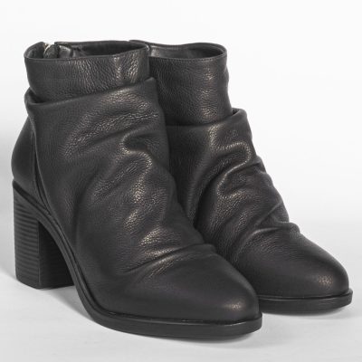 Bota Couro Preta Milena
