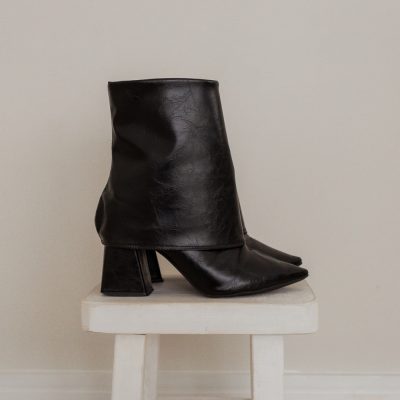 Bota Capa Preta Luana