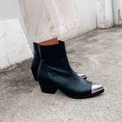 Bota Preta Erika - 2 em 1